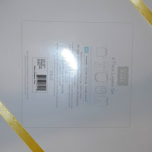 Baby 6 piece Layette Set - Picture 2 of 2